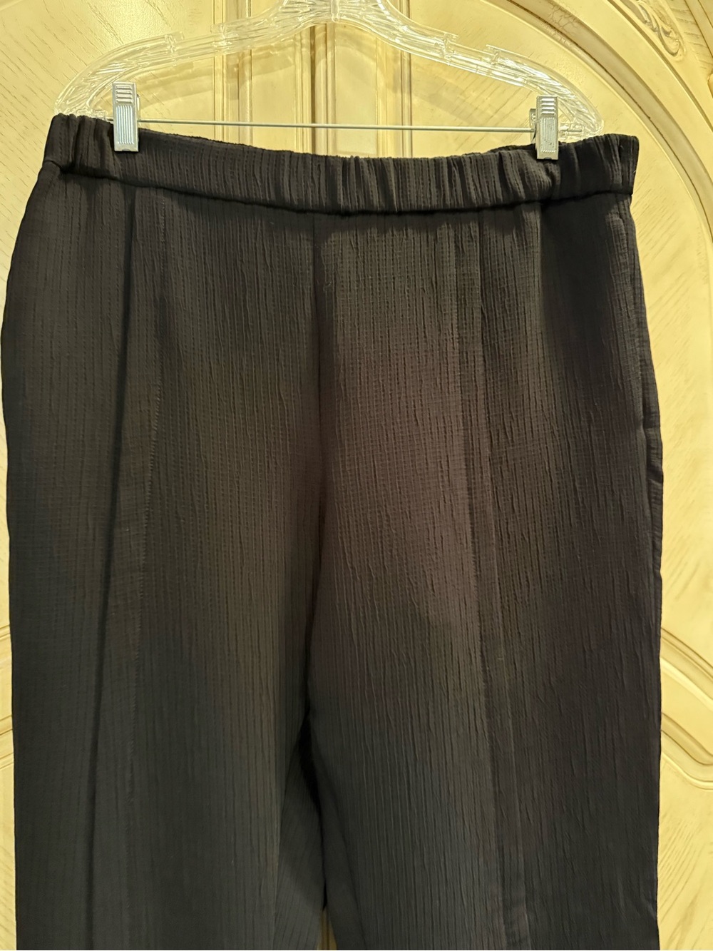 Zara Black Textured Pull-On Pants size side slits, size XL
